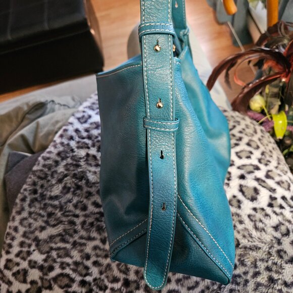 LuxeBold | Vegan Leather Slouchy Teal Shoulder Ajustable Strap Hobo Bag - NWOT - Picture 6 of 15